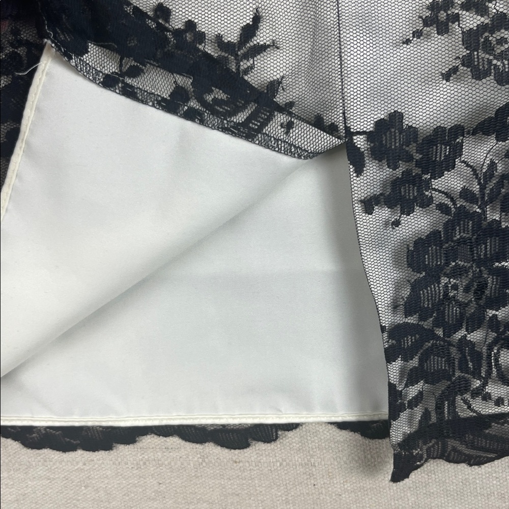 White House Black Market Black and White Dress with lace overlay NWT
Size: 2 - Picture 5 of 6